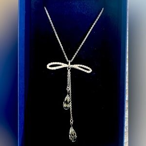 Genuine Swarovski mint condition wedding bow necklace